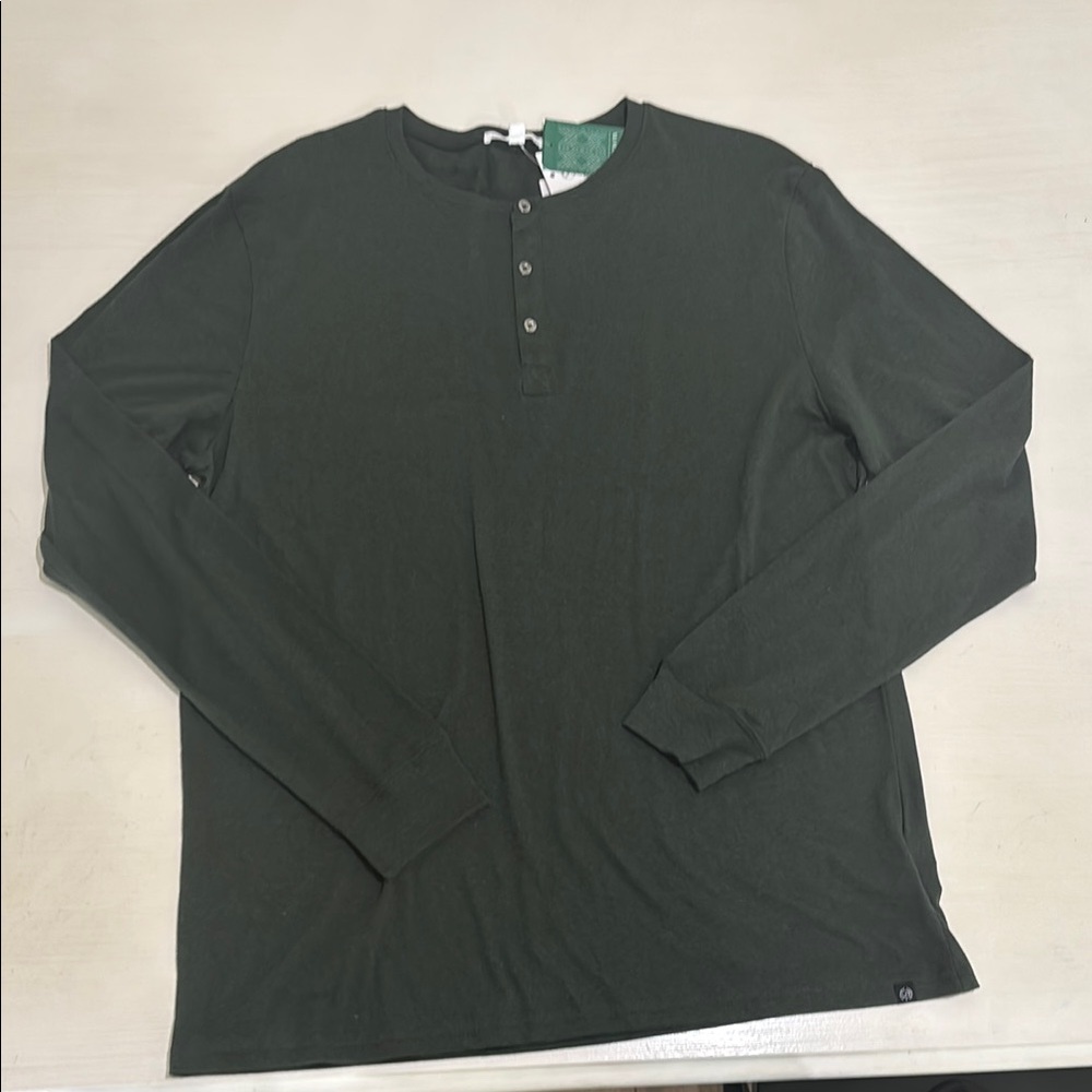 NWT Threads 4 Thoughts Green Longsleeve Henley Crew Neck Tee. Men's XL. Stylish!
